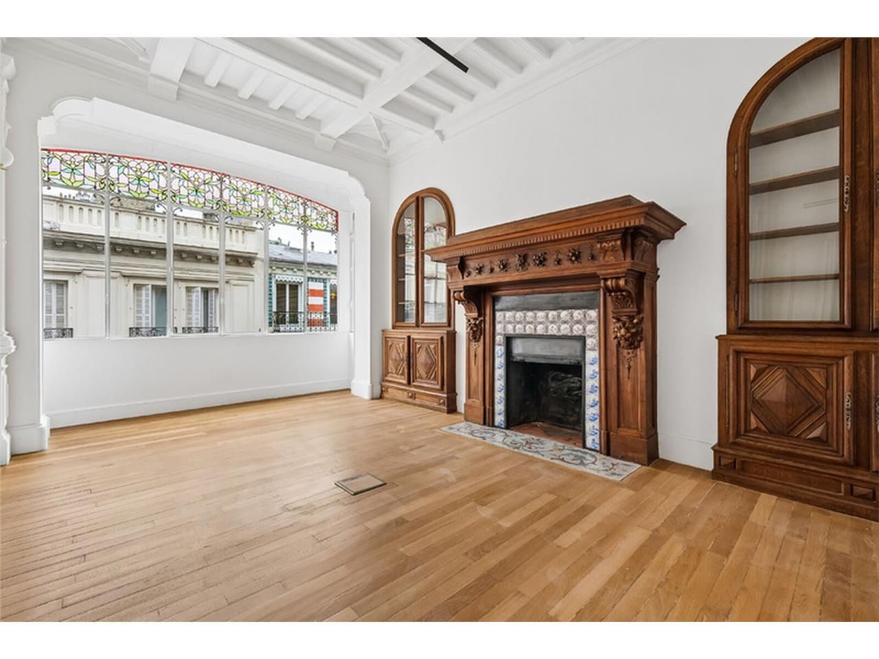 Alex Bolton vous propose en co-exclusivité un imm