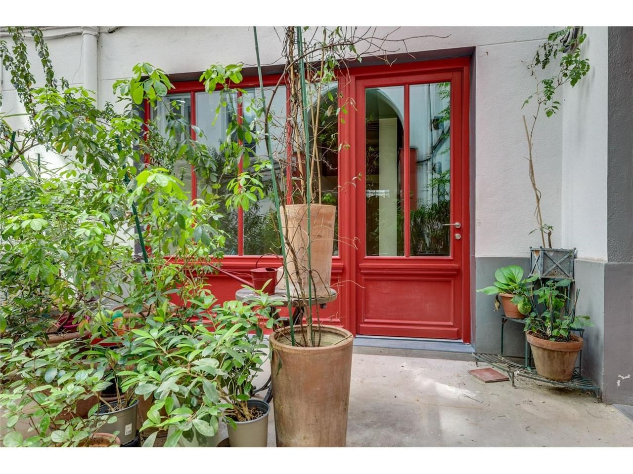 À proximité immédiate de la Gare du Nord et de pl