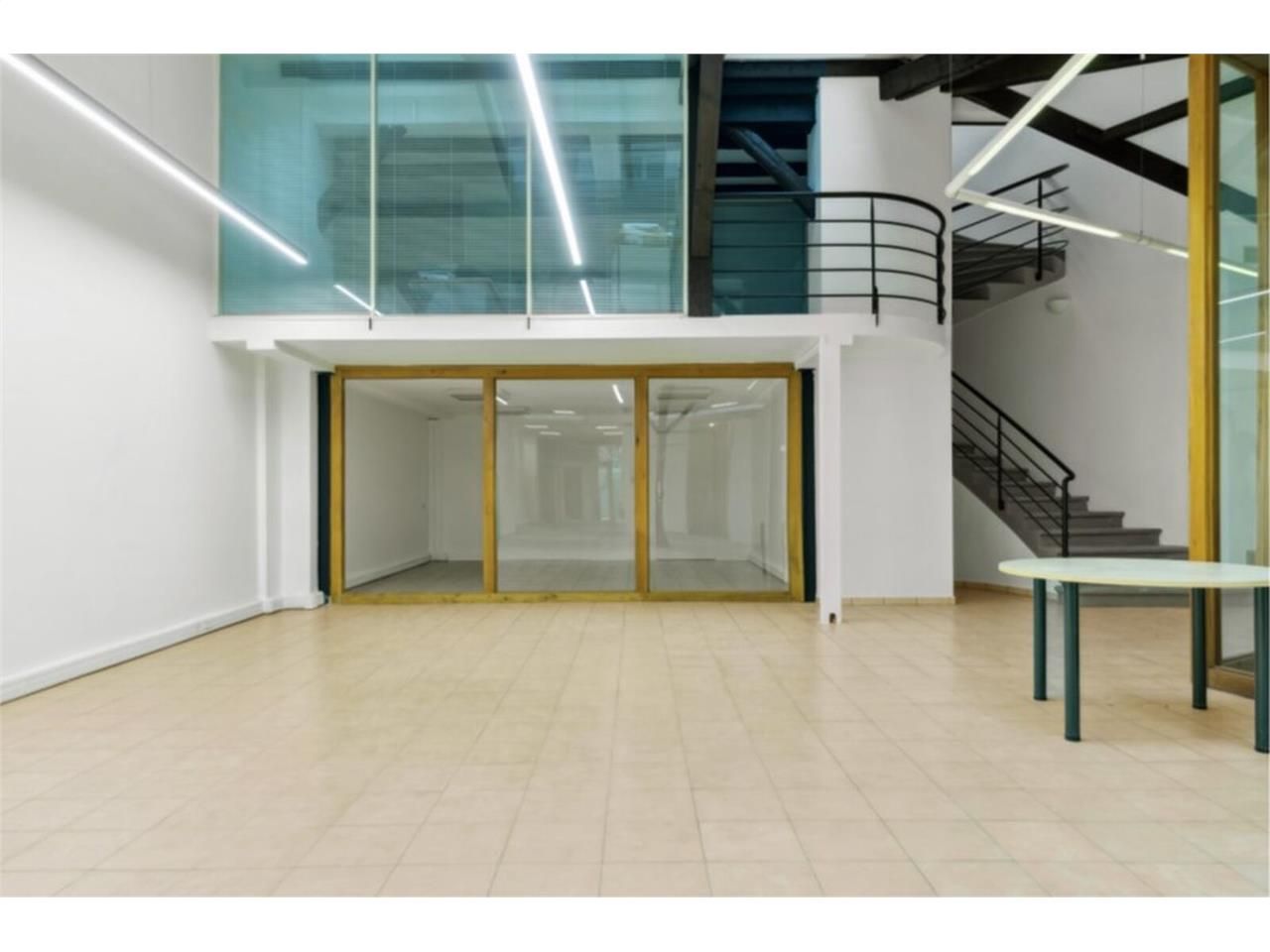 ALEX BOTON  vous propose une surface de bureaux d