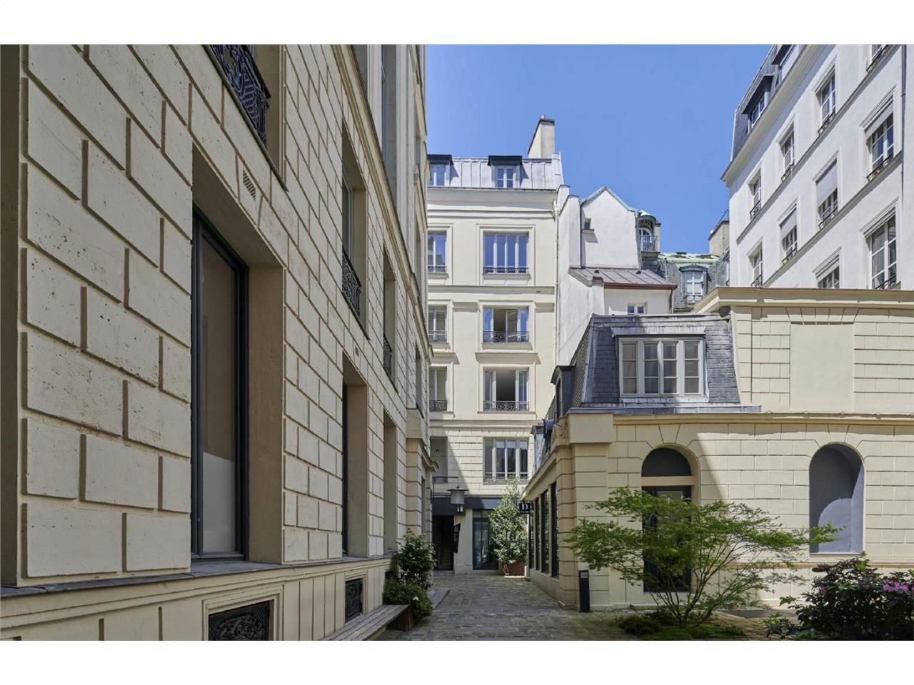 Alex Bolton vous propose à la location  un 2ème é