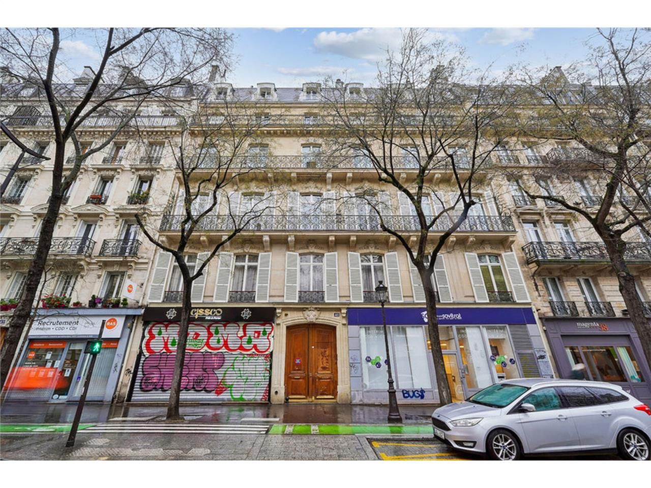 A proximité immédiate de la gare de l'Est et de n