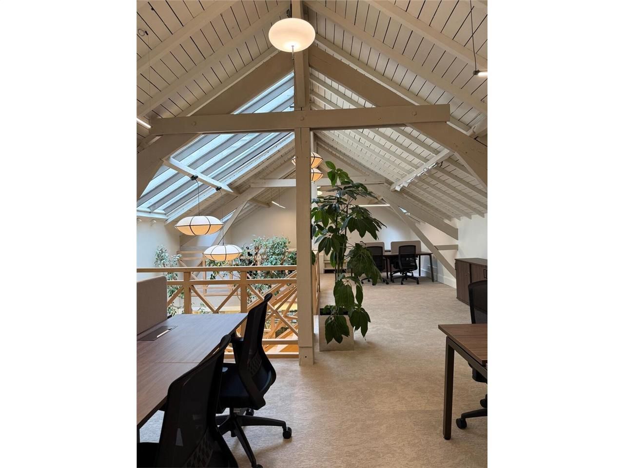 Alex Bolton vous propose à la vente un espace de 