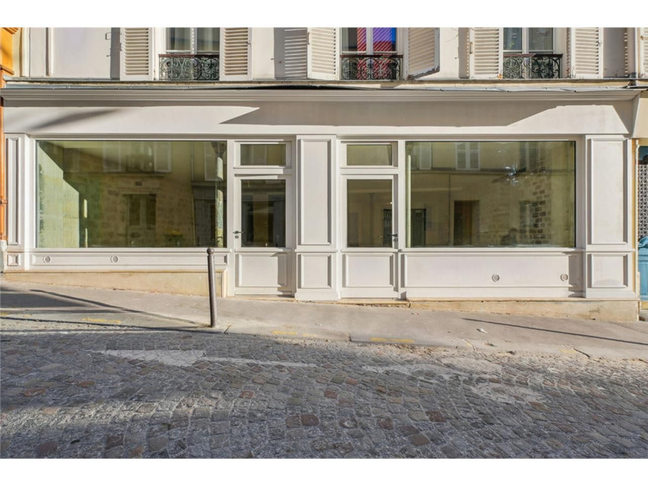 Nous vous proposons à la vente un local commercia