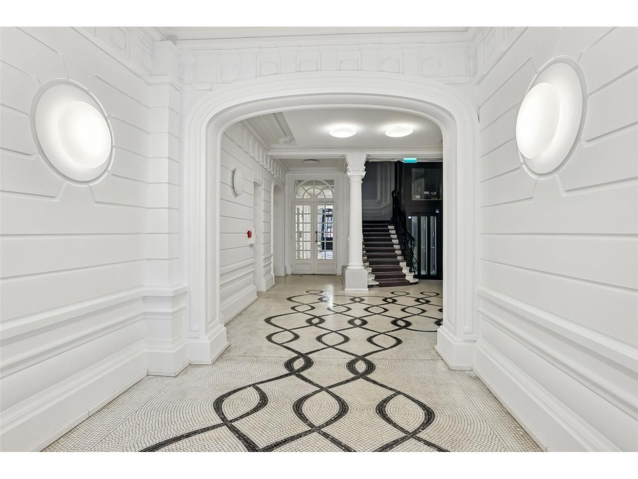 Au sein du célèbre square de l'Opéra et face au t