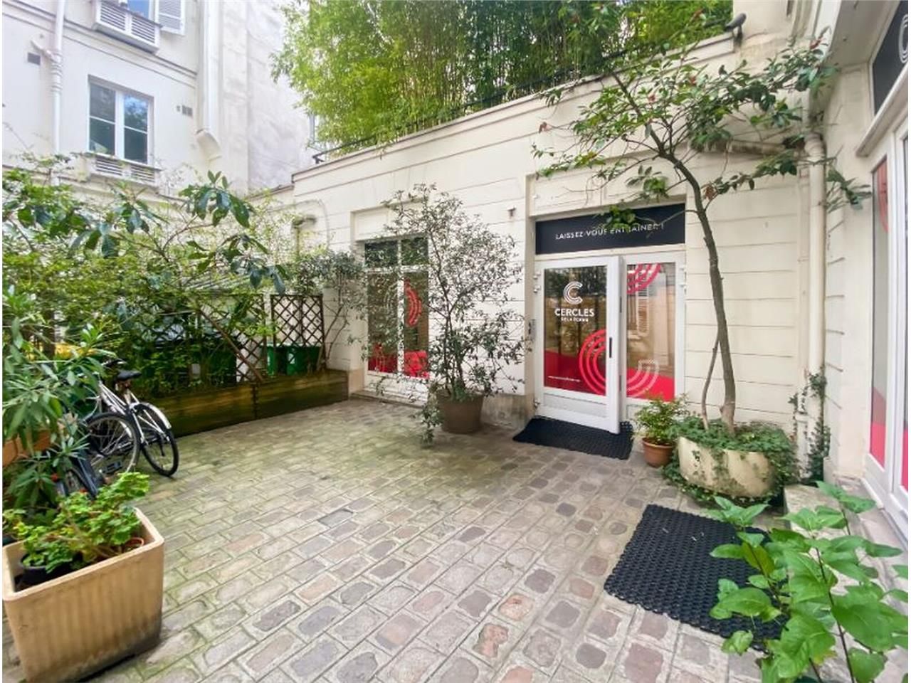 Découvrez une opportunité immobilière avec Alex B