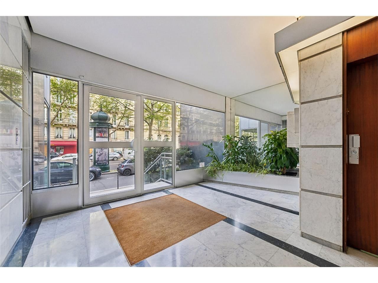 Avenue Kléber, au coeur du prestigieux 16e arrond