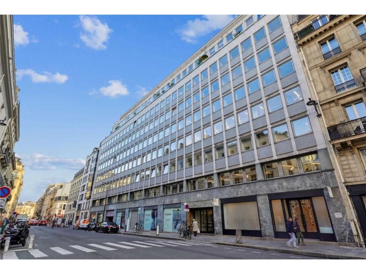 En plein coeur du Quartier Central des Affaires (