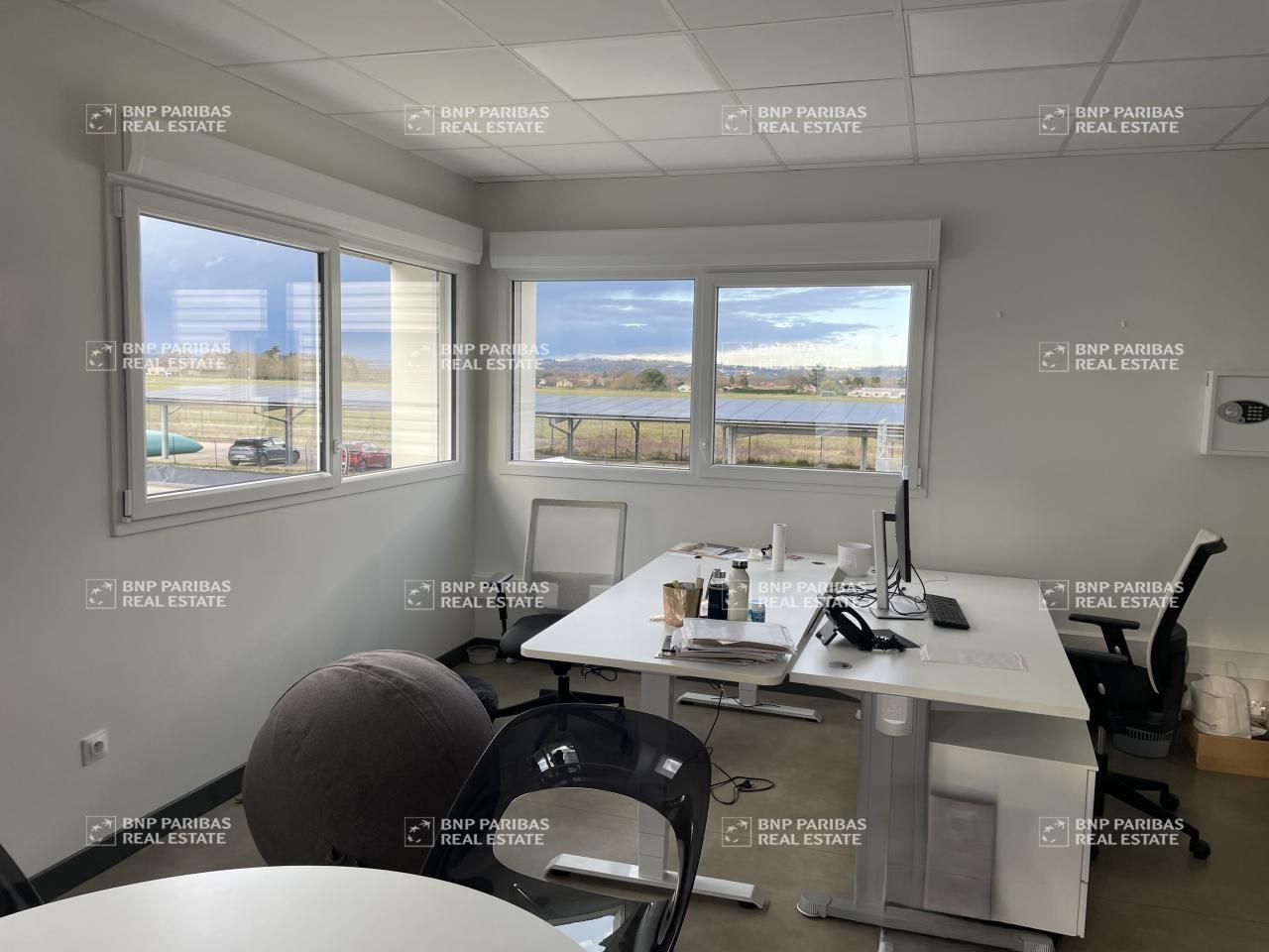 14896 m² pour cetentrepôts classe b en vente à Estillac