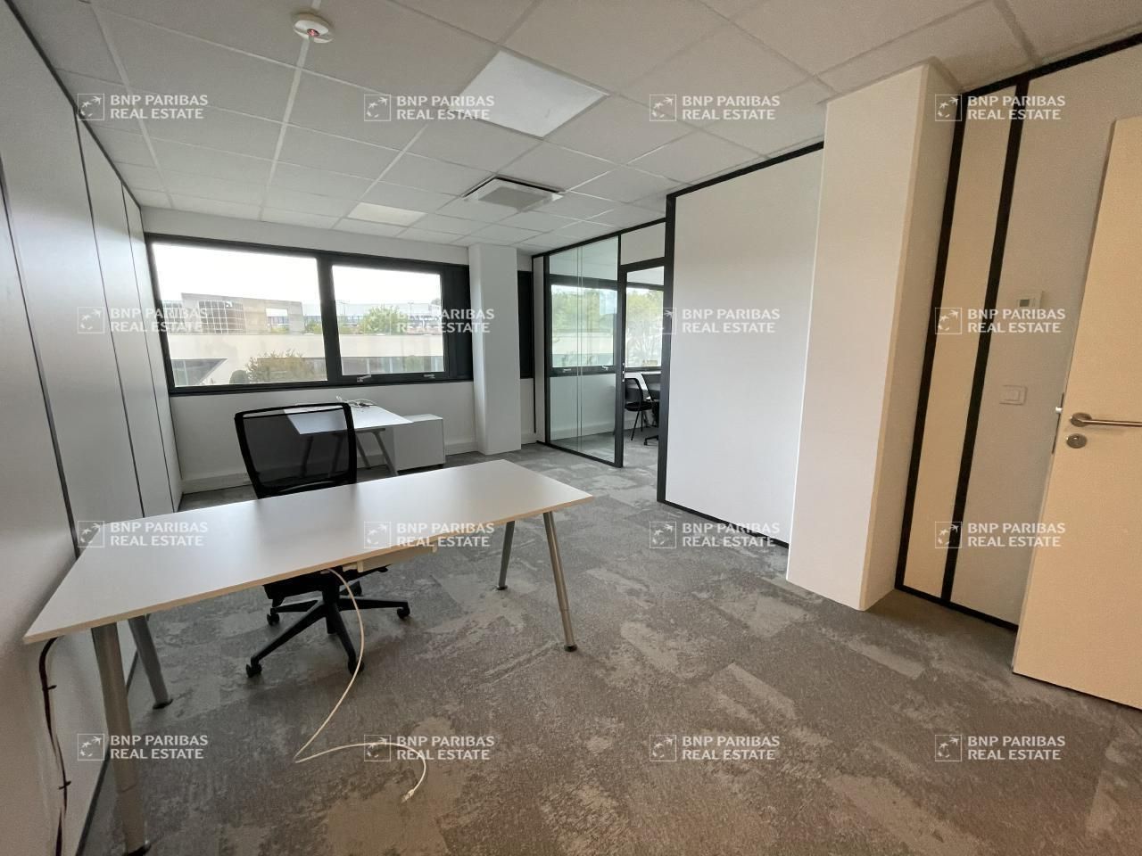 428.18 m² pour ce bureaux en location à Valbonne