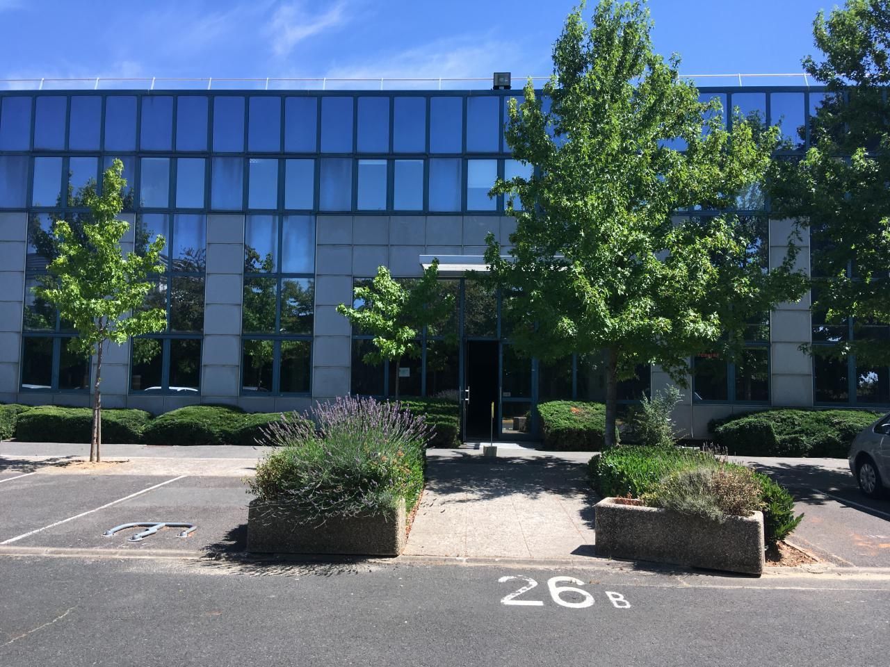 Location PME-PMI 2012 m² divisibles 94260 Fresnes