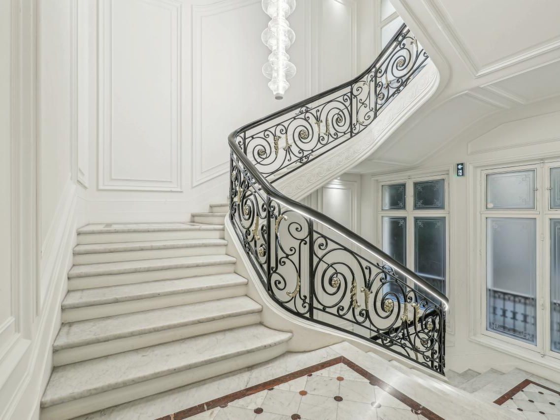 383 m² pour ce bureaux en location à Paris