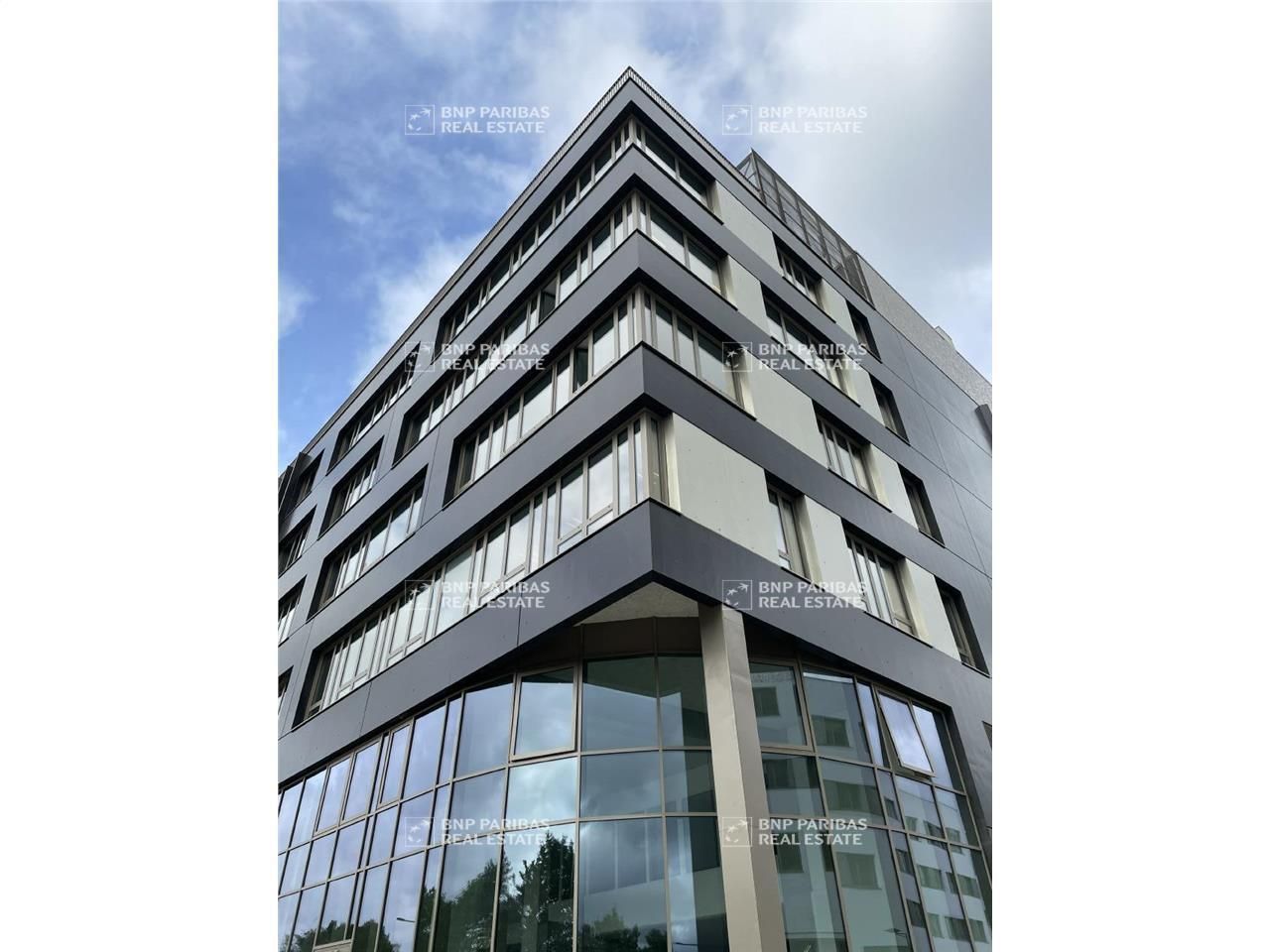 362.1 m² pour ce bureaux en location à Cesson-sévigné