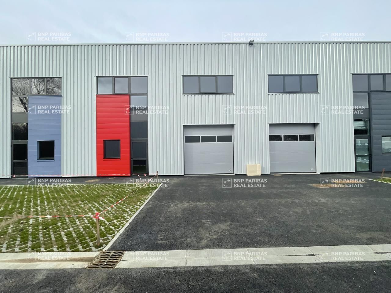 Vente Activité 949 m² divisibles 44240 La chapelle-sur-erdre