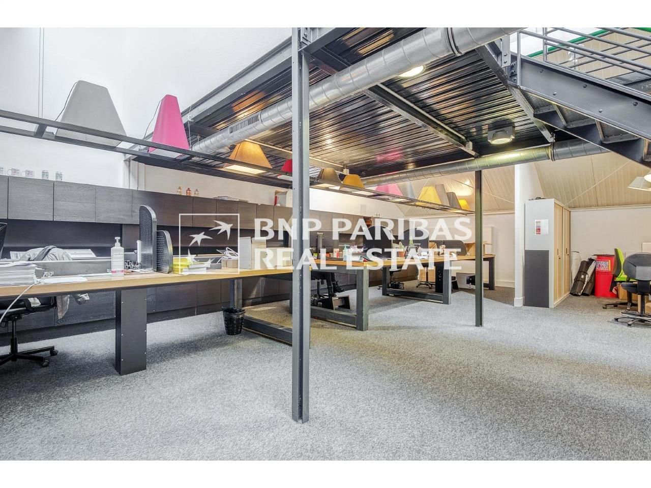 370 m² pour ce bureaux en location à Clichy