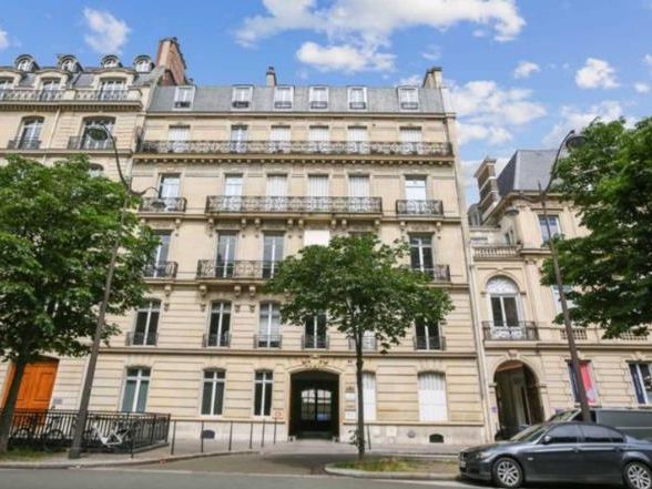 Location Bureaux 45 m² non divisibles 75008 Paris