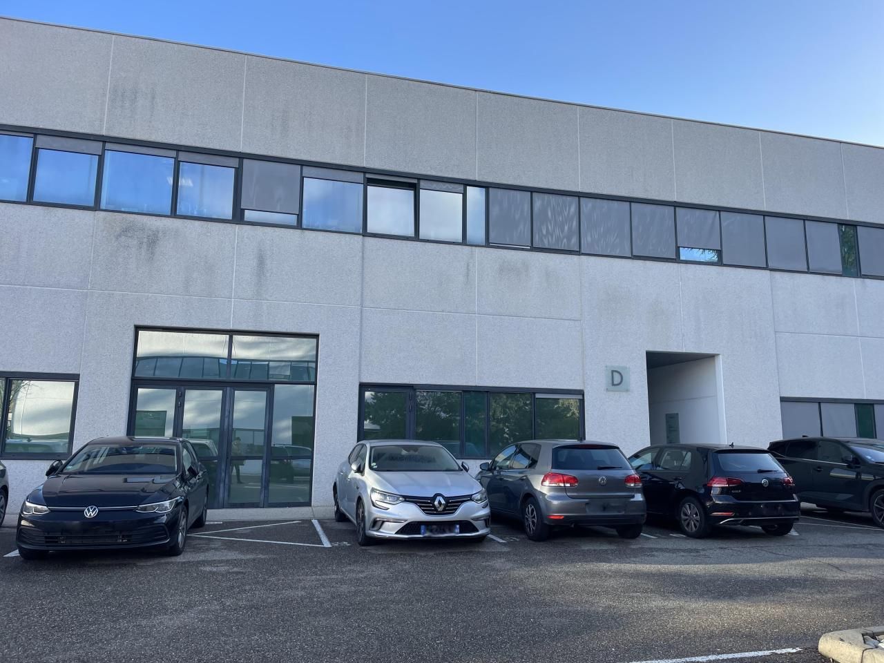 Location Activité 1448 m² non divisibles 69410 Champagne-au-mont-d'or