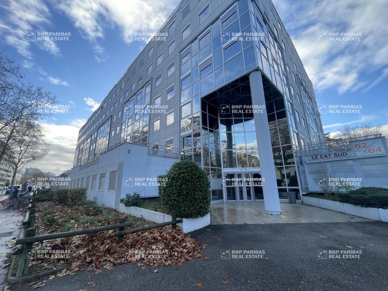 1046 m² pour ce bureaux en location à Lyon