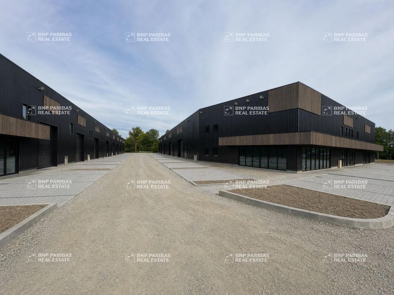 3816 m² pour ce activité en vente à La meziere