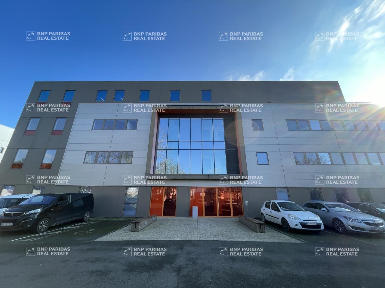 Location Bureaux 555 m² divisibles 35000 Rennes