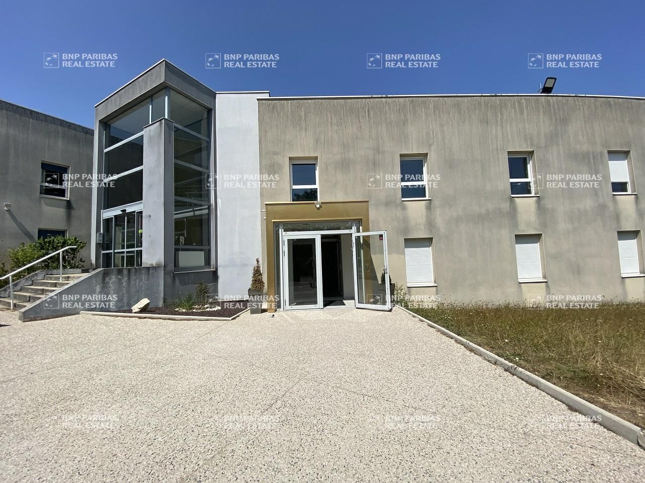 220 m² pour ce bureaux en location à Saint-apollinaire