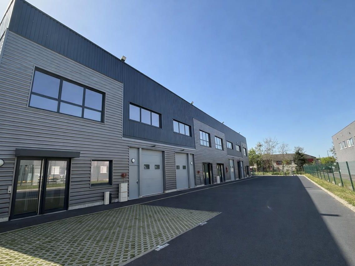765 m² pour ce pme-pmi en location à Aubergenville