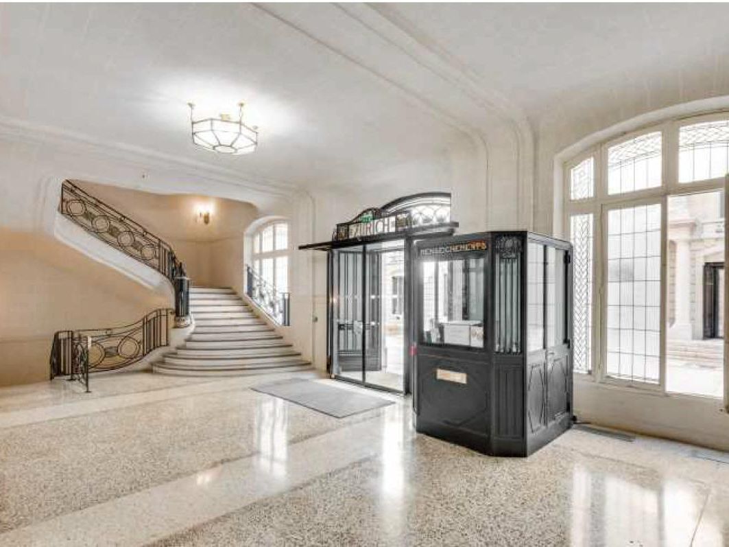 1041.2 m² pour ce bureaux en location à Paris