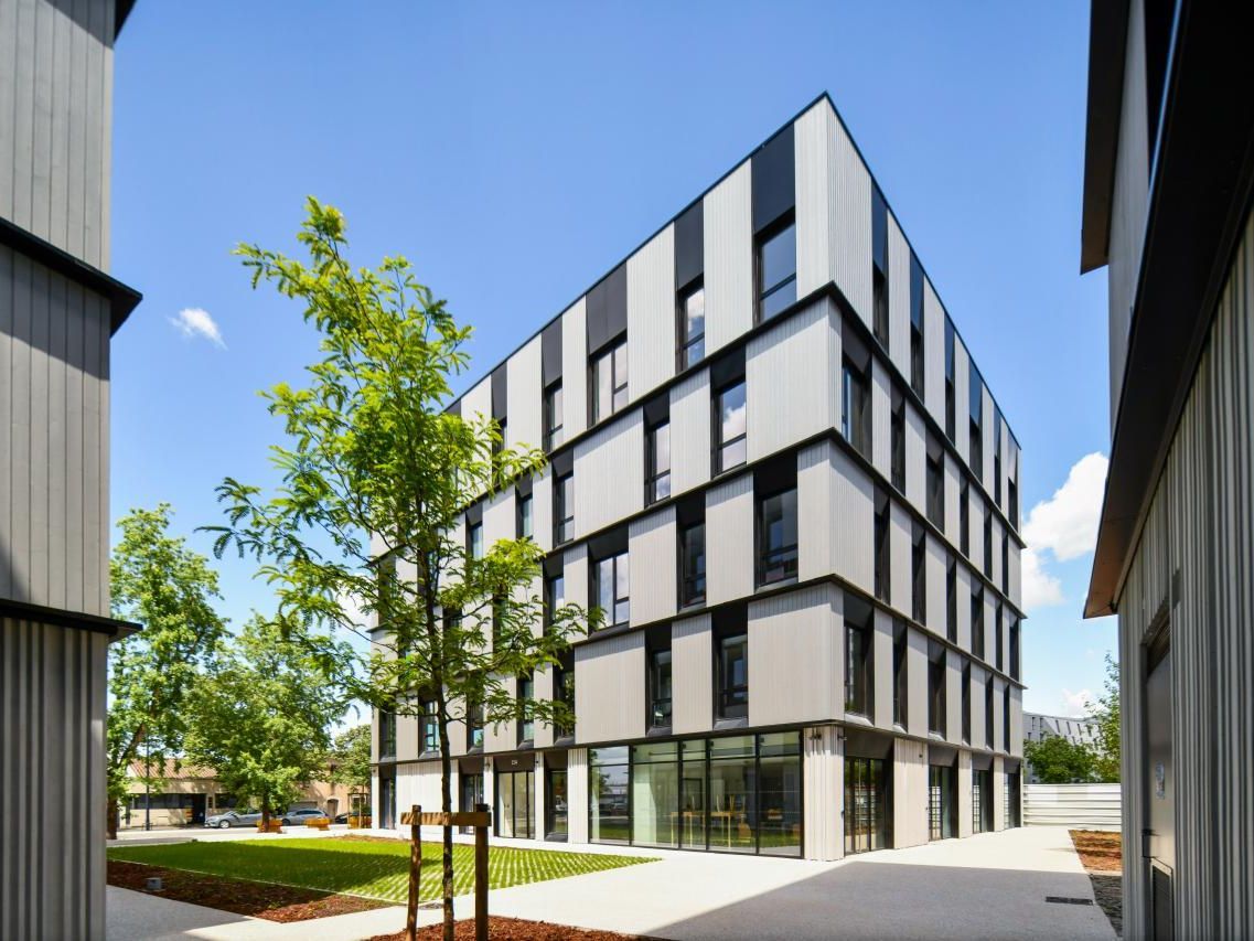 Location Bureaux 3320 m² divisibles 33300 Bordeaux