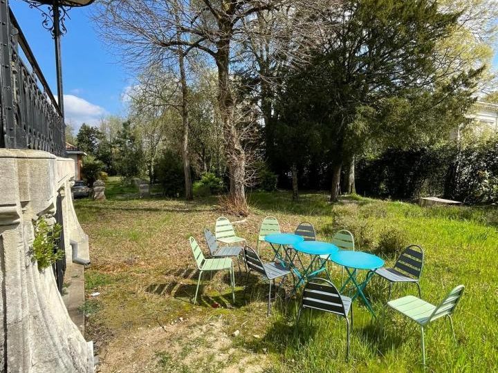 480 m² pour ce bureaux en vente à Bègles