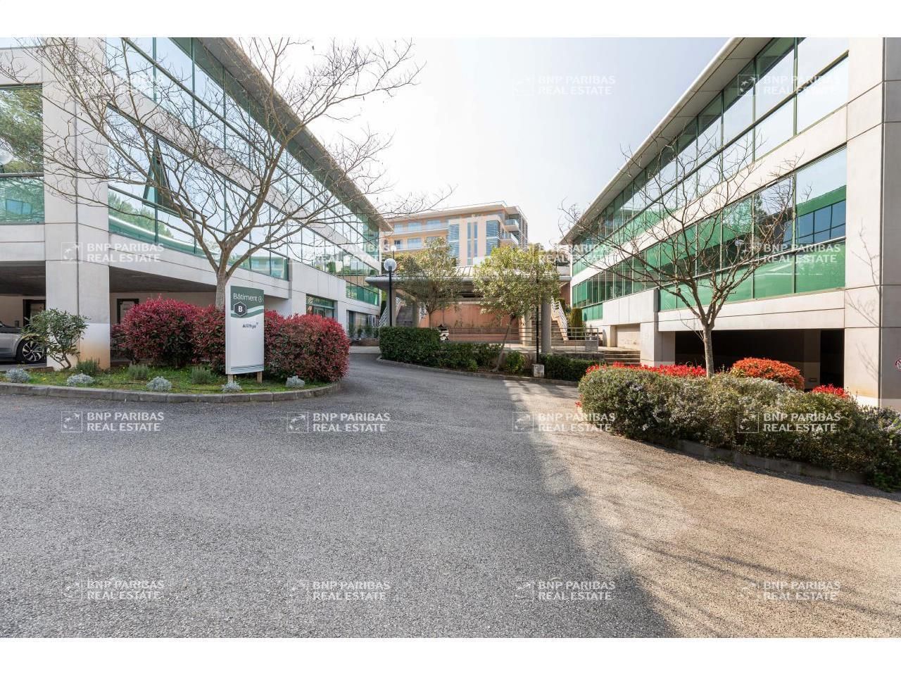 1385 m² pour ce bureaux en location à Sophia antipolis