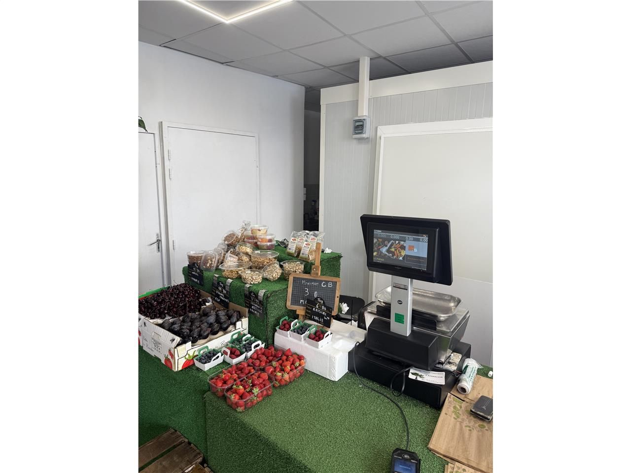 Droit au bail d'un primeur de 80m2, quartier Fondaudege Saint Seurin