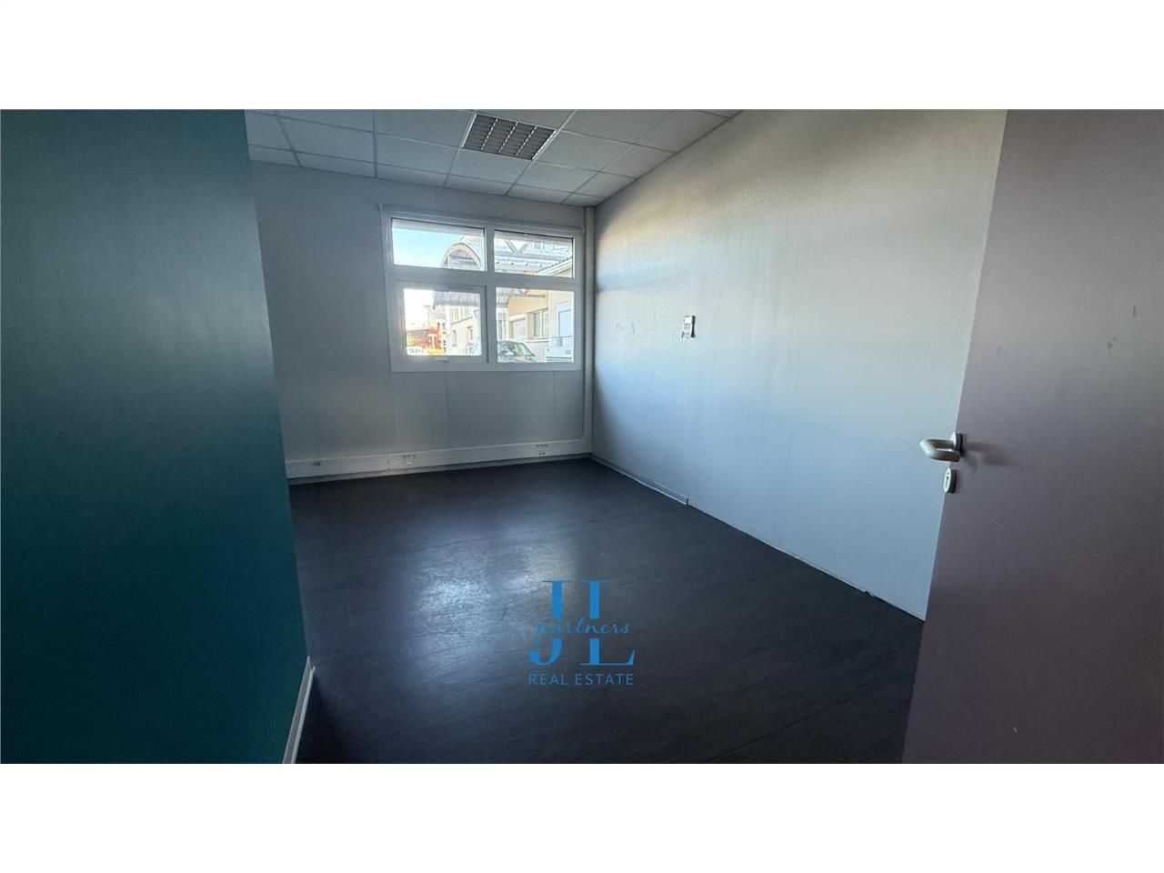 Entrepôt/Bureaux 255m2 RDC à louer ZAC Estillac