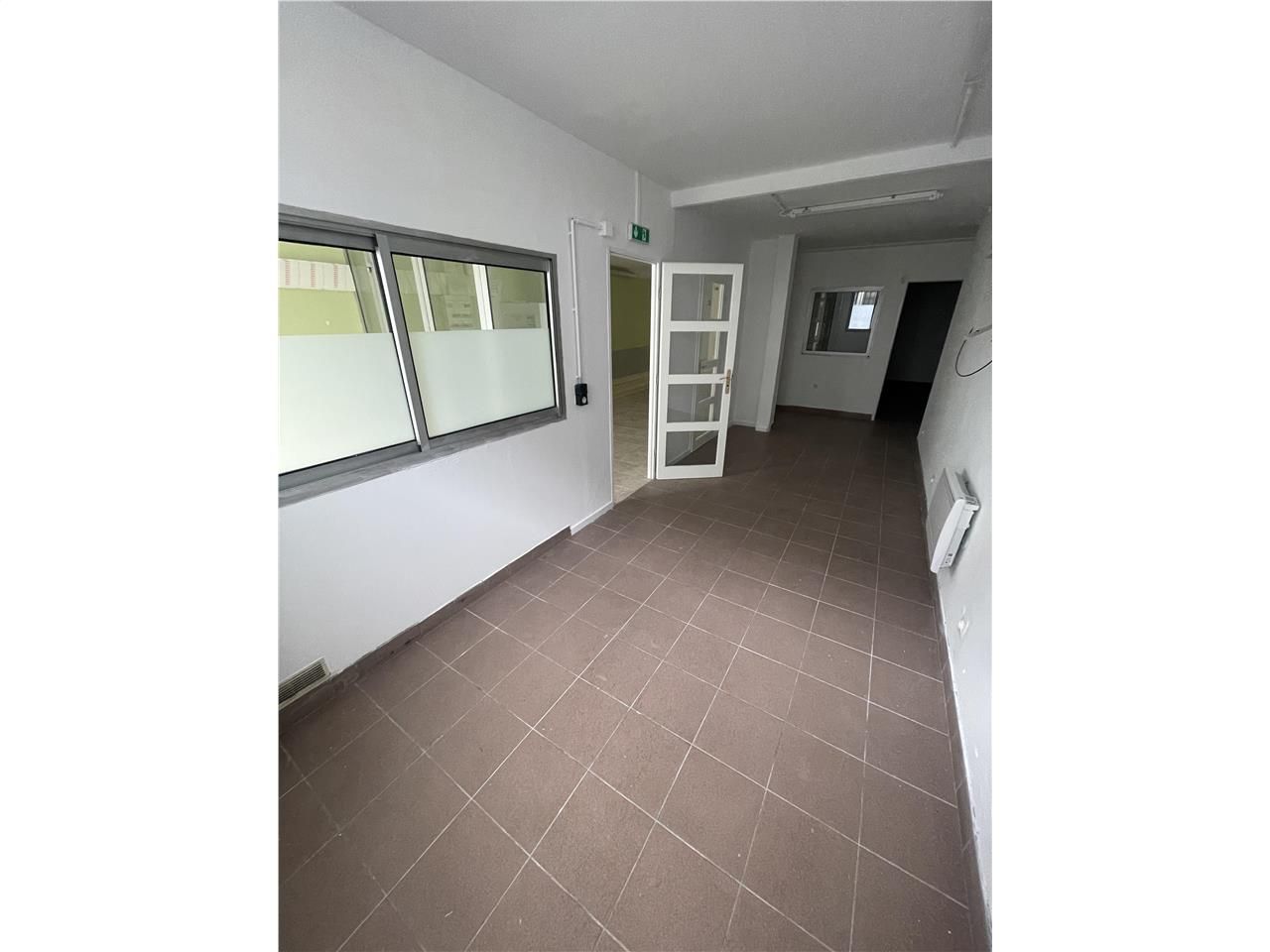 Vente d'un Entrepôt de 250m2 à Nansouty