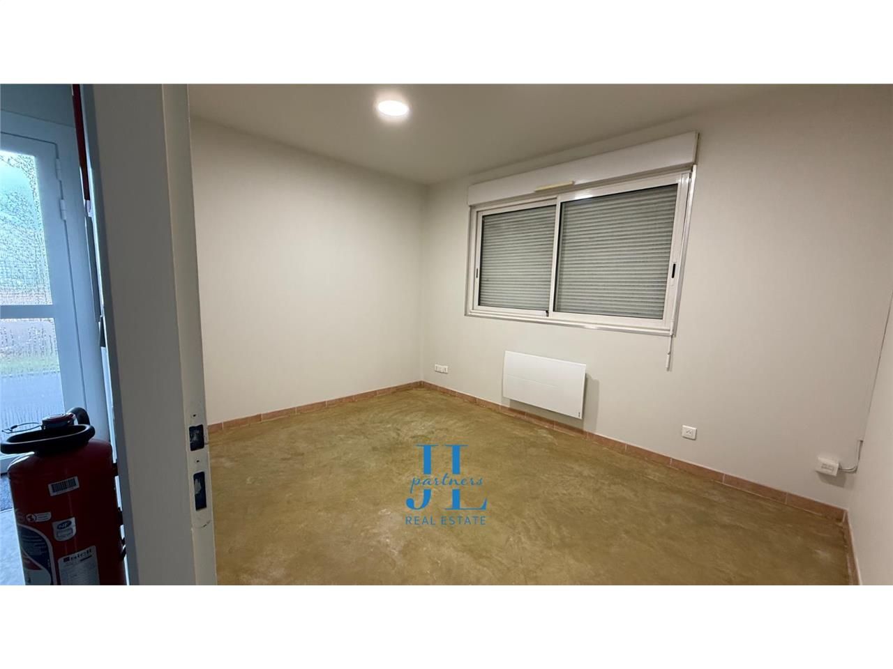 Local d''activité 140 m2 - Saint Jean d''Illac