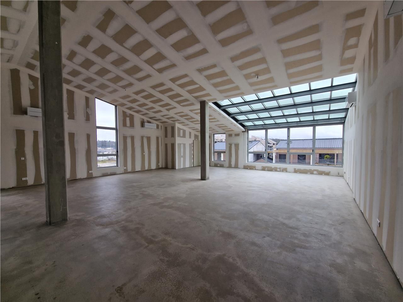 A louer : local commercial 'LOFT' à louer – Bordeaux Brazza – 180 m²