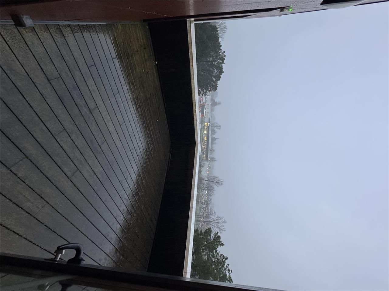 A louer bureaux dans immeuble récent rocade - tram avec terrasse à Bruges