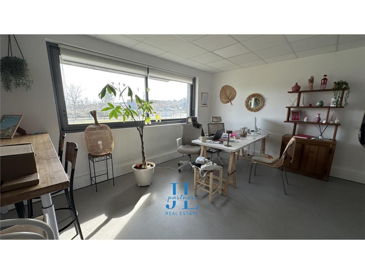 À LOUER – Local / Bureaux 65 m² R+1 – Zone d''activité de Mazères – Proximité Langon