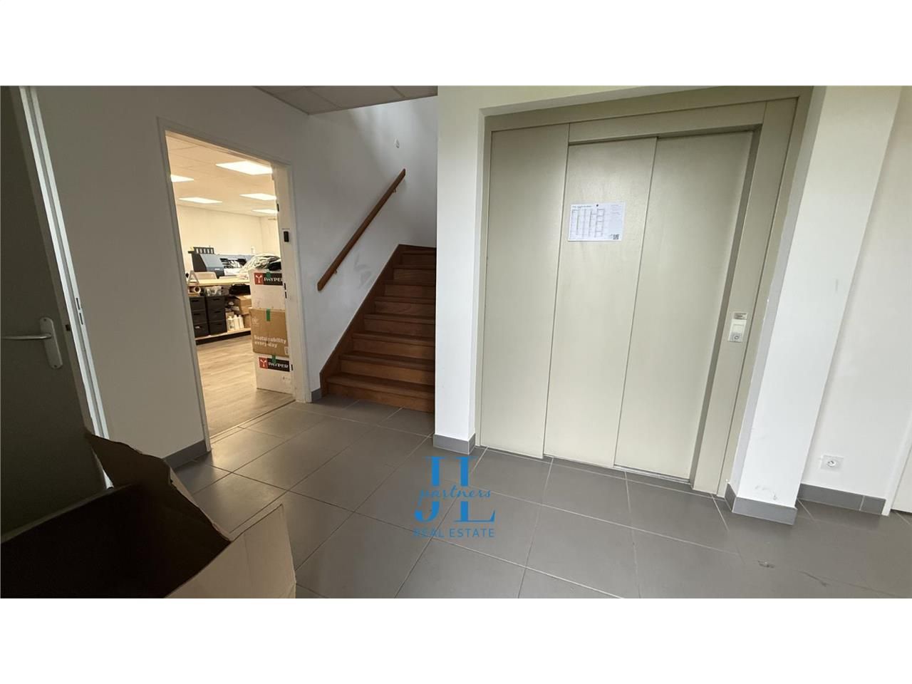 À LOUER – Local / Bureaux 65 m² – Zone d'activité de Mazères – Proximité Langon