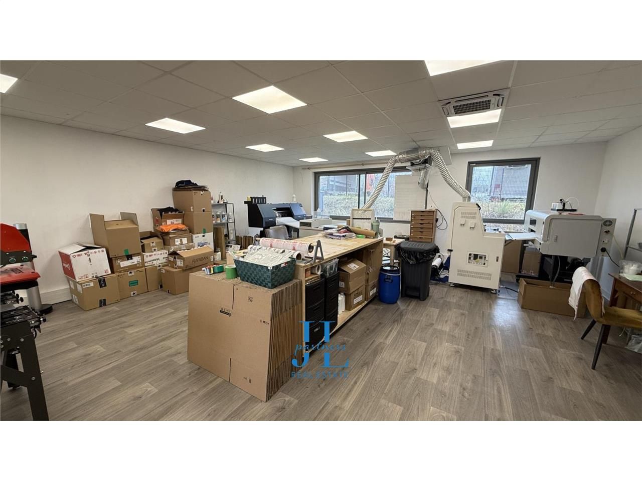 À LOUER – Local / Bureaux 146 m² – Zone d'activité de Mazères – Proximité immédiate Langon