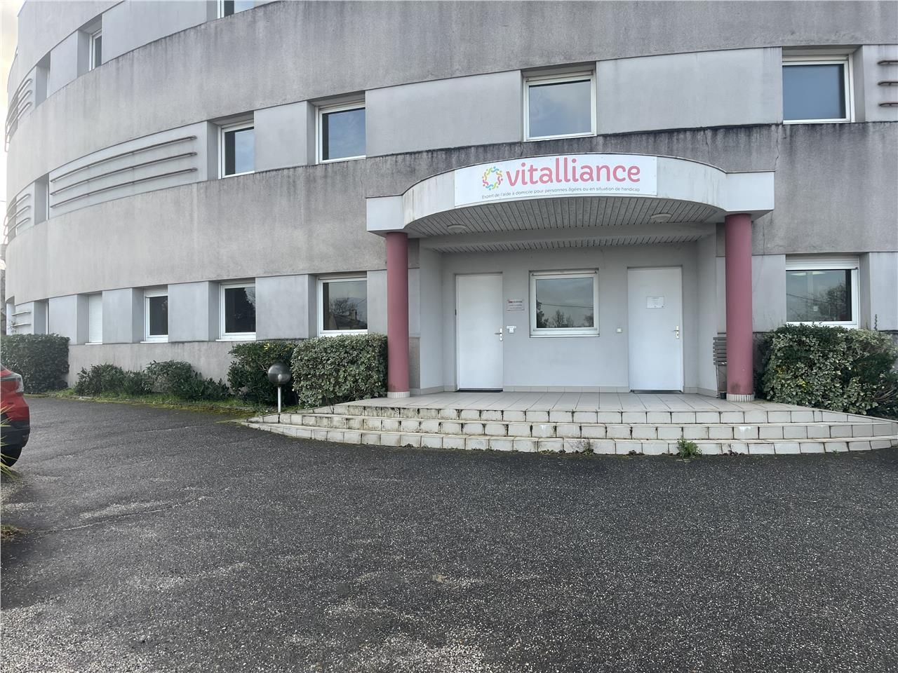 À VENDRE – LOCAL COMMERCIAL 120 m² – Eysines
