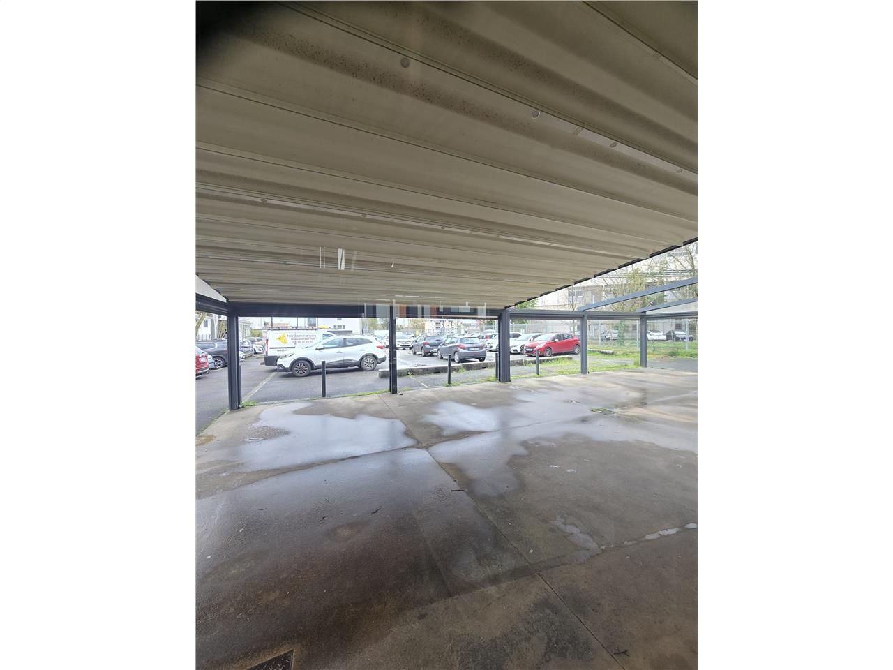 BAR / RESTAURANT À FORT POTENTIEL - BEGLES