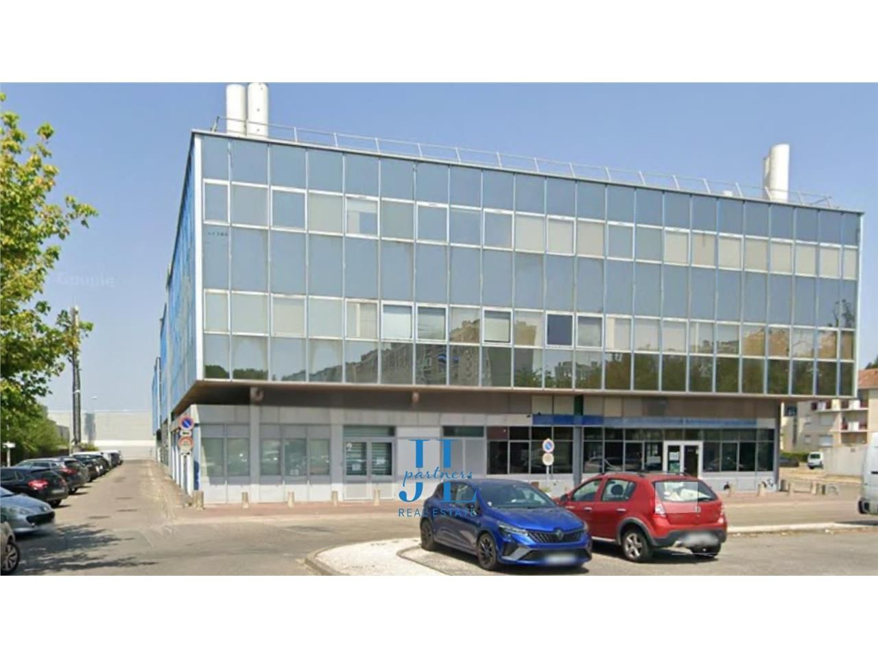 À LOUER – Local commercial 160 m² avec bureaux – Mérignac – Visibilité – Grand parking - Enseignes nationales