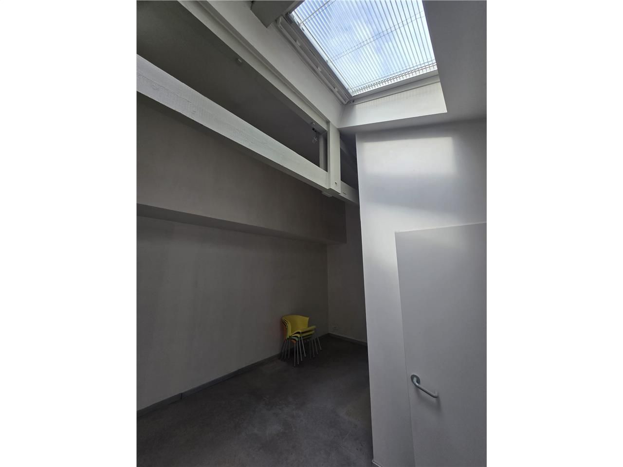 LOCAL COMMERCIAL / BUREAUX – 80 m² – SECTEUR HIPPODROME – EYSINES