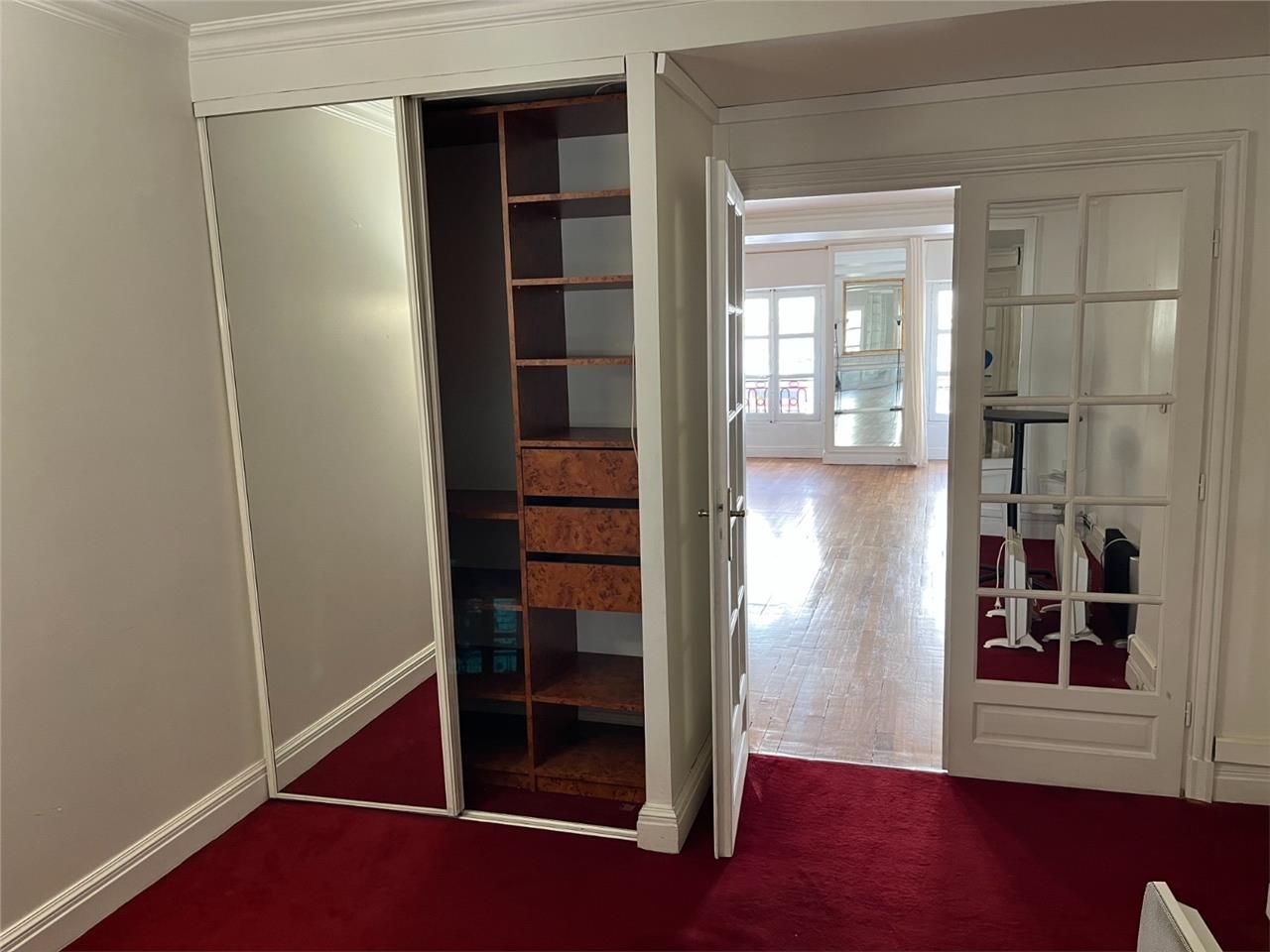 Vente de Bureaux de 95m2 Cours du Chapeau Rouge