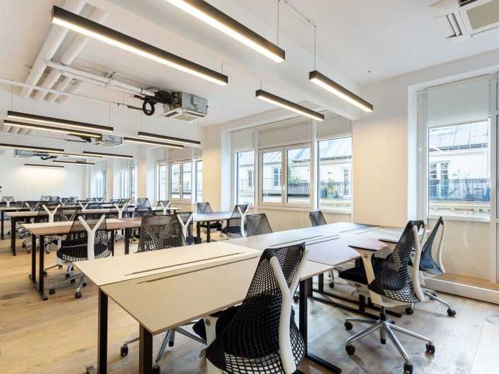 Dans un immeuble au coeur du quartier de la Frenc