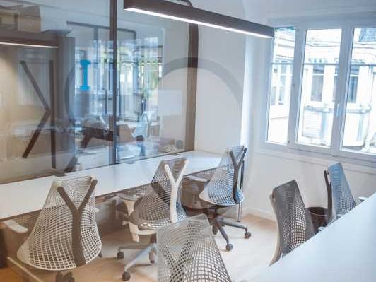 Dans un immeuble de très bon standing, nous vous 