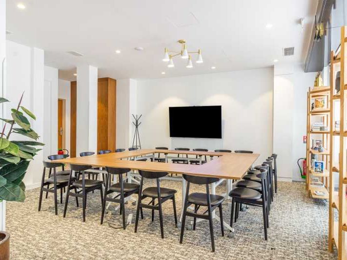 Dans un immeuble ancien de très bon standing, nou