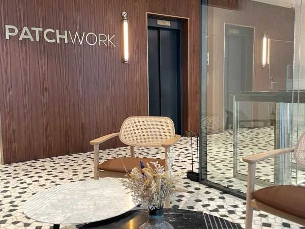 Dans un immeuble de très bon standing, nous vous 