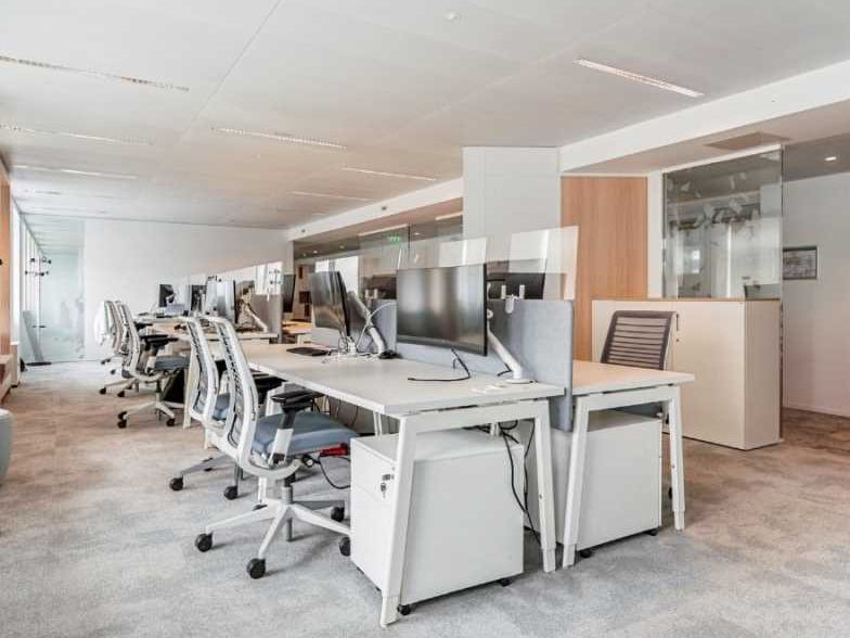 Au sein d'un très bel immeuble contemporain, nous