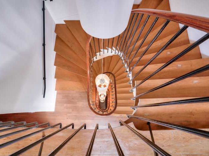 Wellstone vous propose des bureaux plug and play 