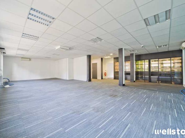 A deux pas des Champs Elysées, et à proximité de 